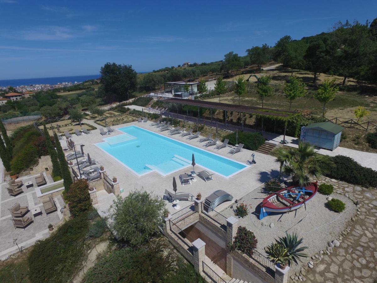 Villa Sant'Angelo アルバ・アドリアティカ エクステリア 写真